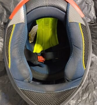 lavado de casco de moto en Cali
